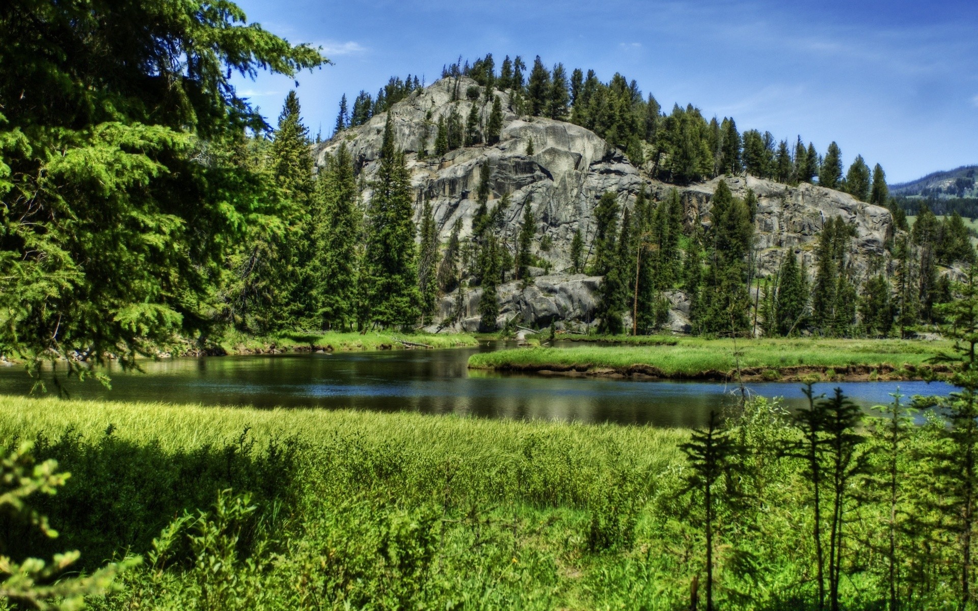 paisaje naturaleza agua paisaje lago al aire libre madera árbol cielo verano hierba reflexión río viajes escénico heno