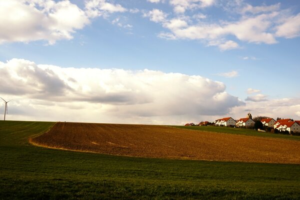 Bauernfeld mit schöner Landschaft