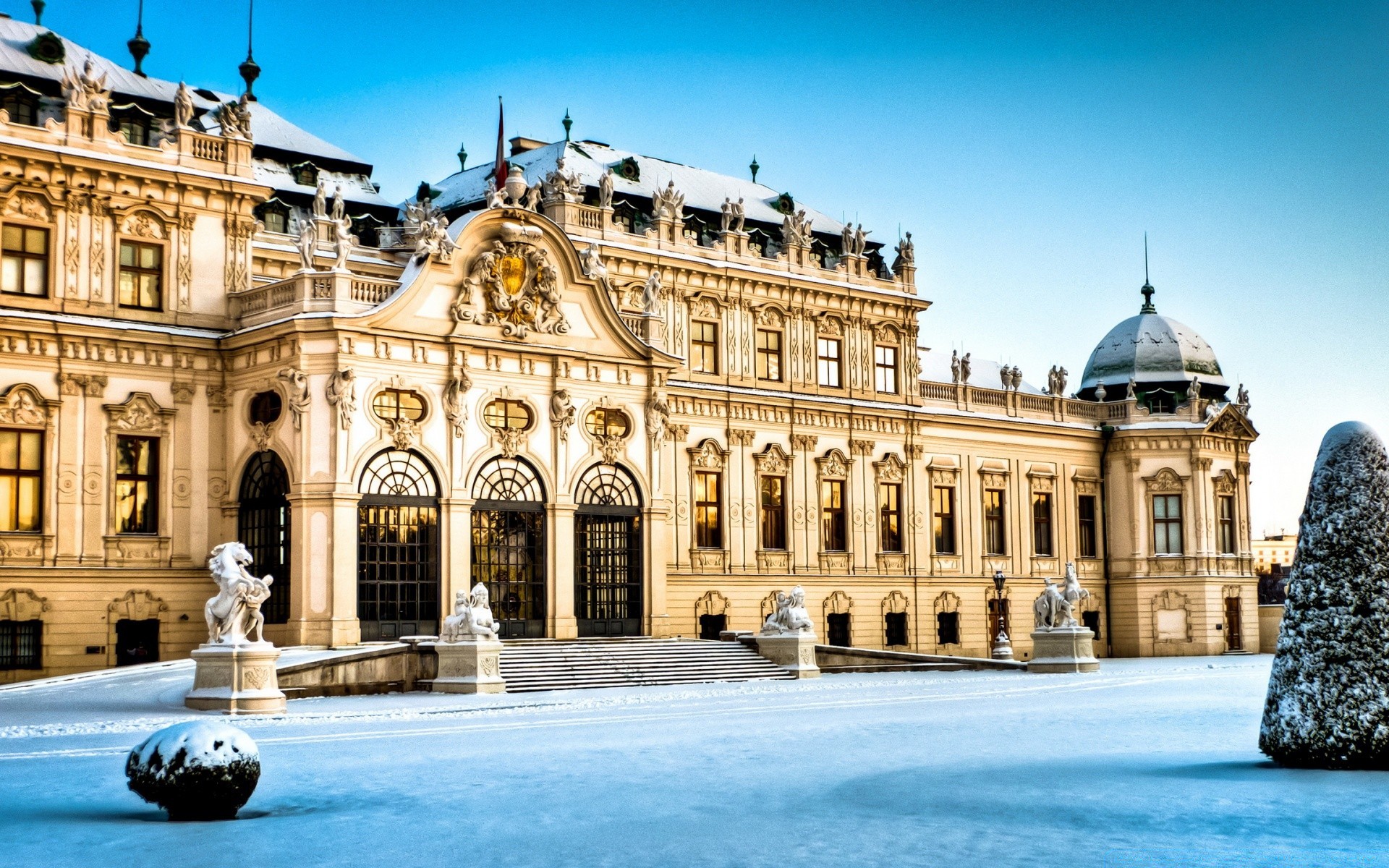 europa architektura podróże dom turystyka miasto punkt orientacyjny słynny zamek niebo fasada stary barokowy na zewnątrz pomnik spektakl fontanna historyczny turysta starożytny plac