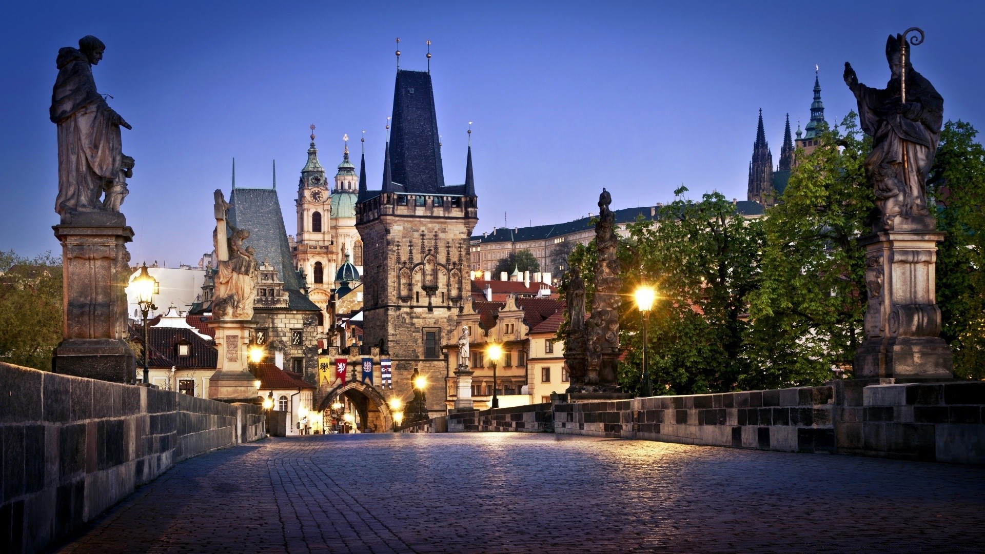 europa architektur stadt reisen dämmerung fluss hintergrundbeleuchtung haus abend brücke gotik im freien stadt himmel alt kirche stadt tourismus kathedrale