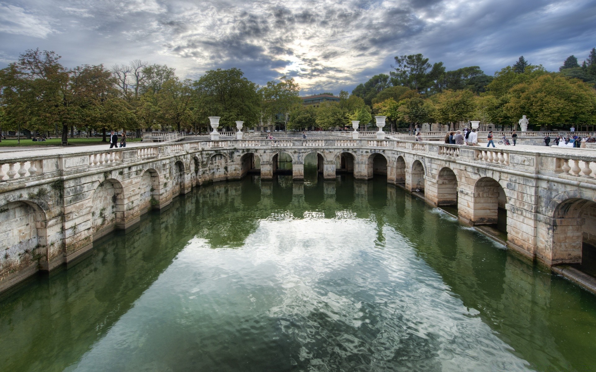 europa architettura ponte fiume viaggi acqua casa città turismo cielo vecchio all aperto antico punto di riferimento riflessione arco paesaggio città spettacolo urbano