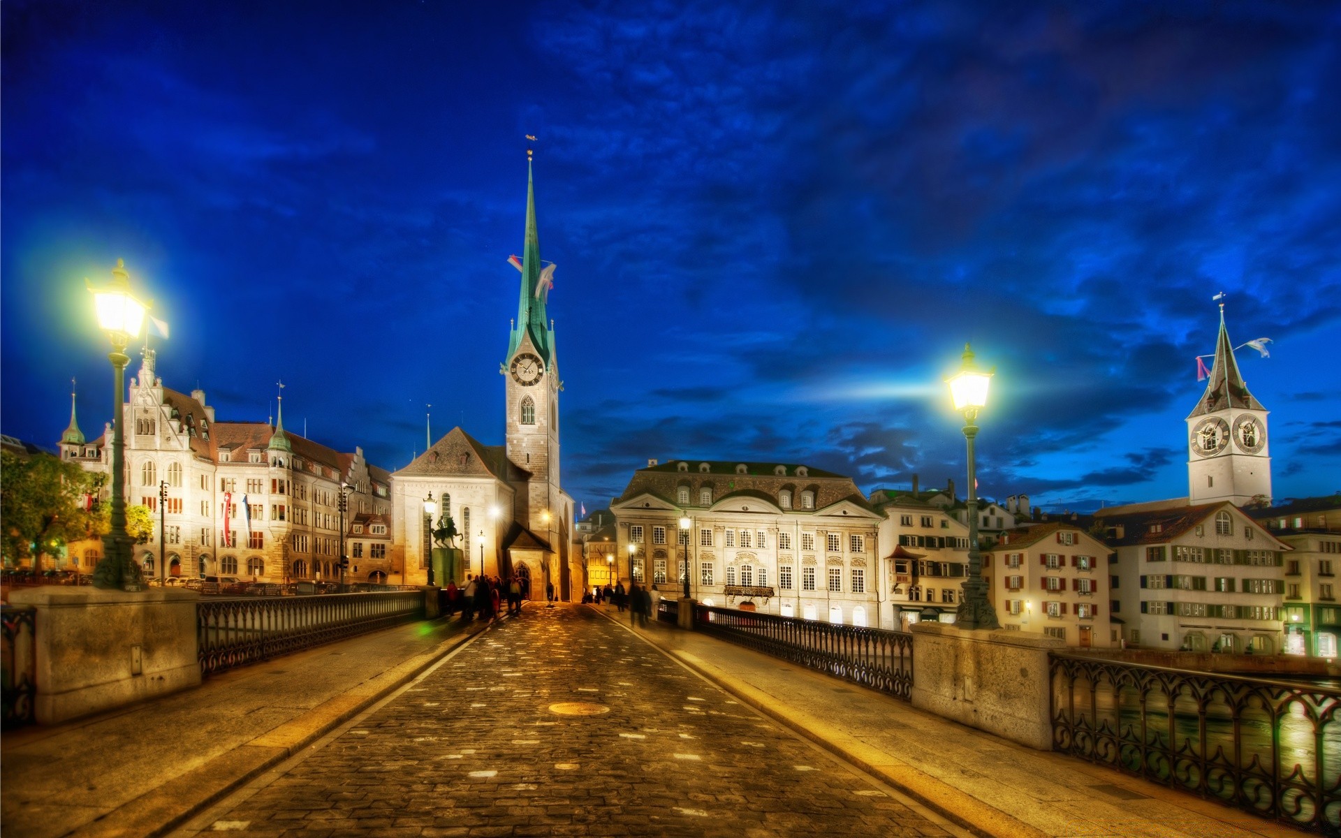 europa architettura viaggi città casa sera crepuscolo cielo all aperto turismo chiesa città illuminato urbano strada torre vecchio città tramonto ponte