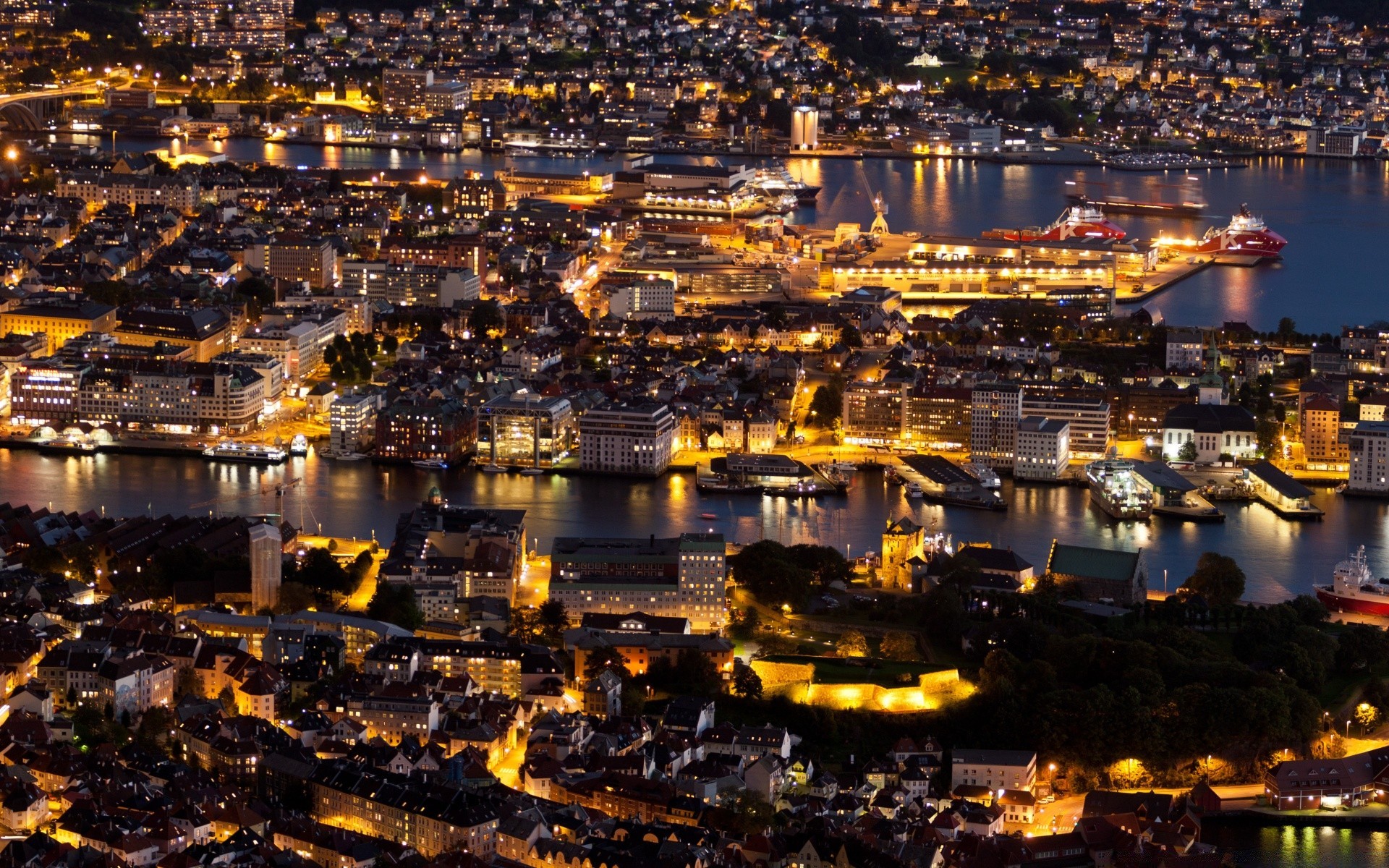 europa stadt reisen stadt architektur städtisch wasser skyline haus dämmerung abend fluss spektakel innenstadt im freien himmel hintergrundbeleuchtung stadt geschäft verkehr