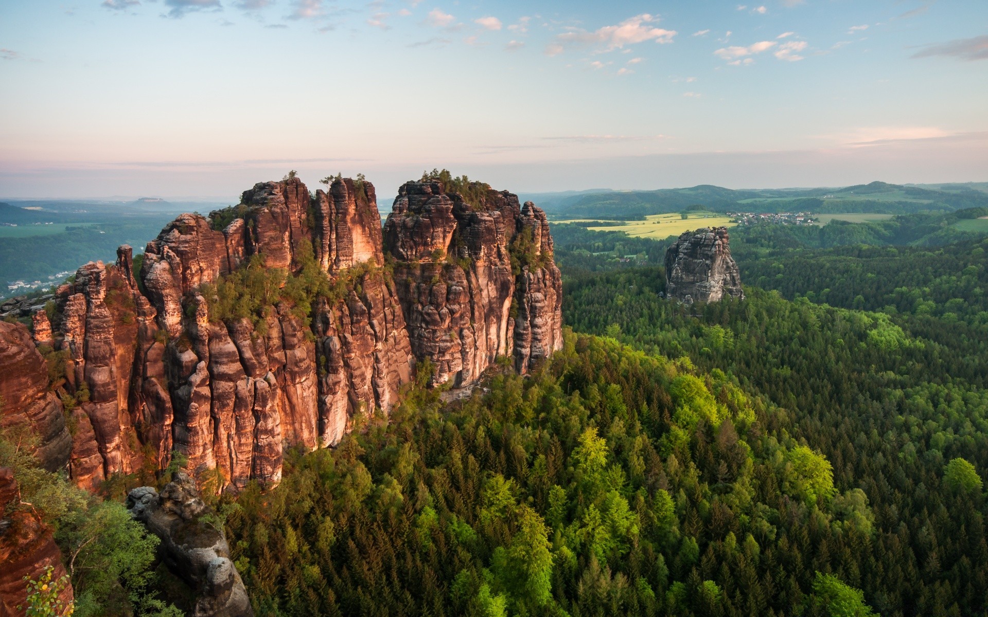 europa paisagem viagens natureza ao ar livre rocha cênica céu montanhas geologia arenito vale rochas canyon erosão pinnacle