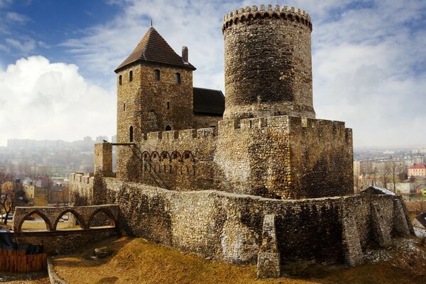 Mittelalterliche Burg, gotische Architektur