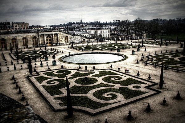 Evening square, resting from tourists