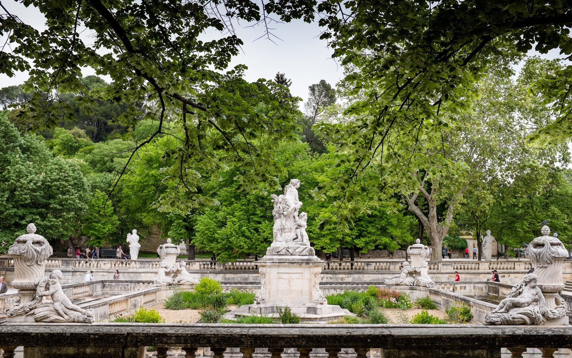 europe pierre voyage bois architecture tombe parc jardin antique vieux religion culture cimetière tourisme temple monument en plein air historique été nature traditionnel