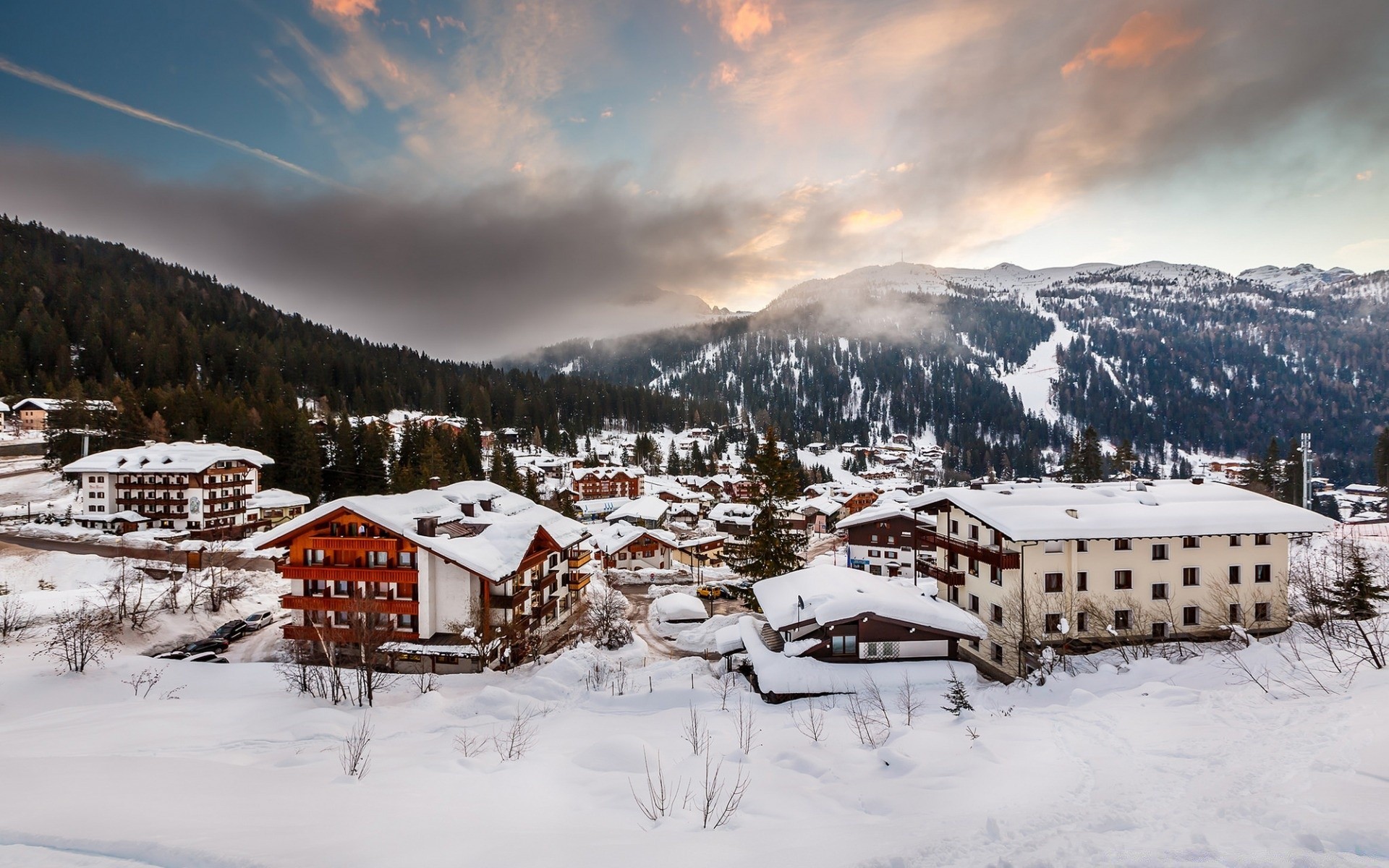 europa schnee winter resort kälte chalet berge hütte bungalow verschneit eis landschaftlich haus gefroren reisen alpine holz skigebiet hügel im freien