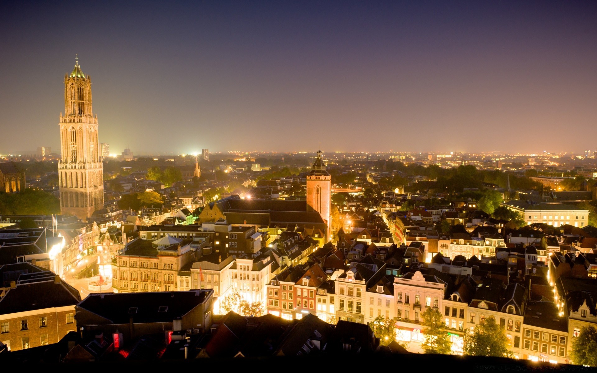 europa ciudad viajes arquitectura ciudad puesta de sol crepúsculo skyline al aire libre noche urbano iglesia casa catedral iluminado cielo agua río amanecer puente