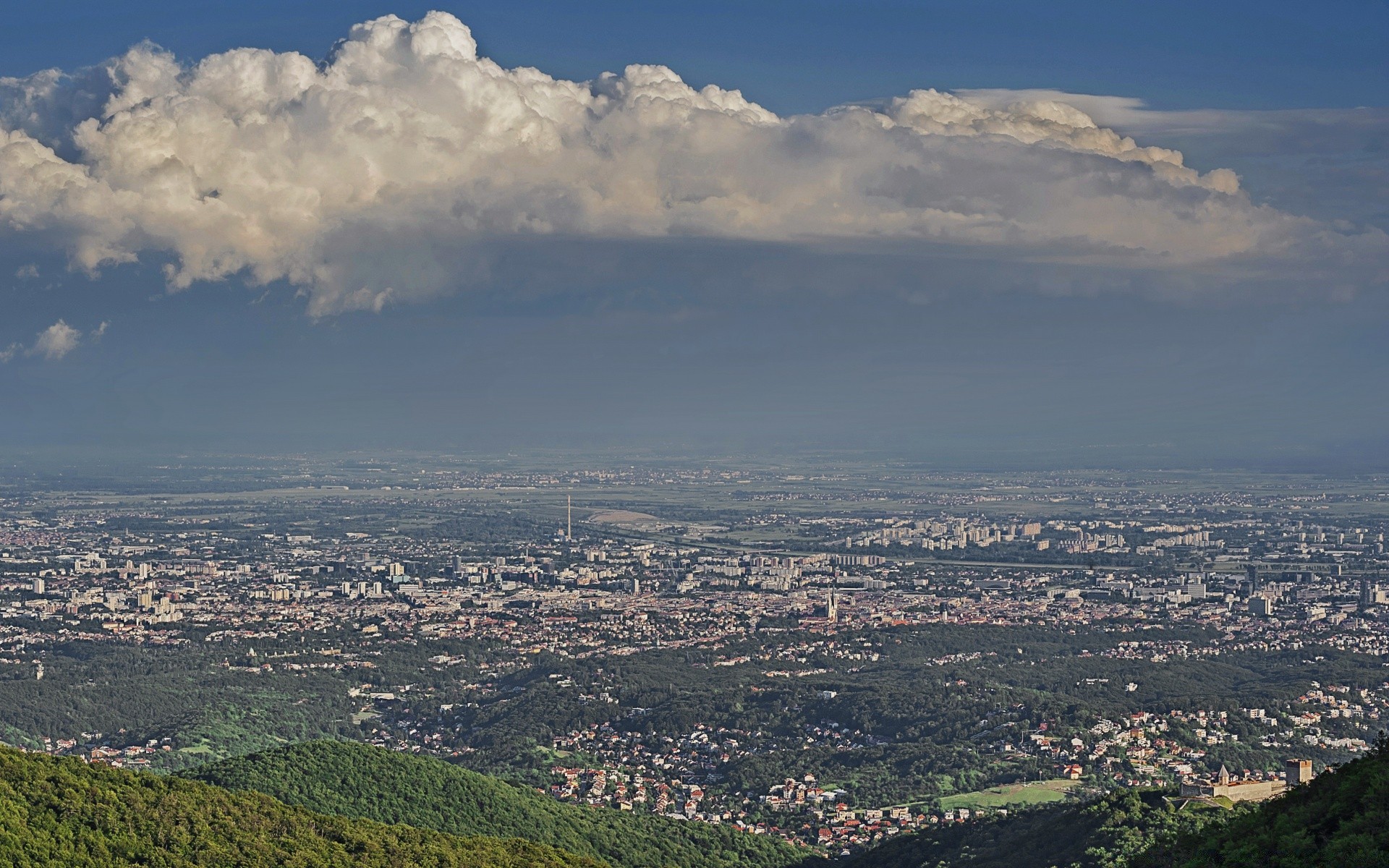 europa reisen landschaft stadt himmel im freien natur berge baum bebautes land architektur landwirtschaft skyline tageslicht hügel panorama