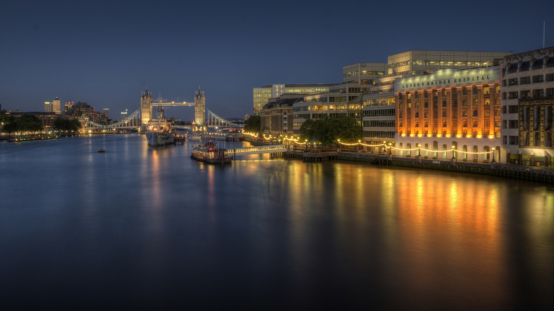 europa wasser stadt fluss architektur reflexion reisen sonnenuntergang brücke himmel dämmerung stadt skyline abend haus städtisch sehenswürdigkeit