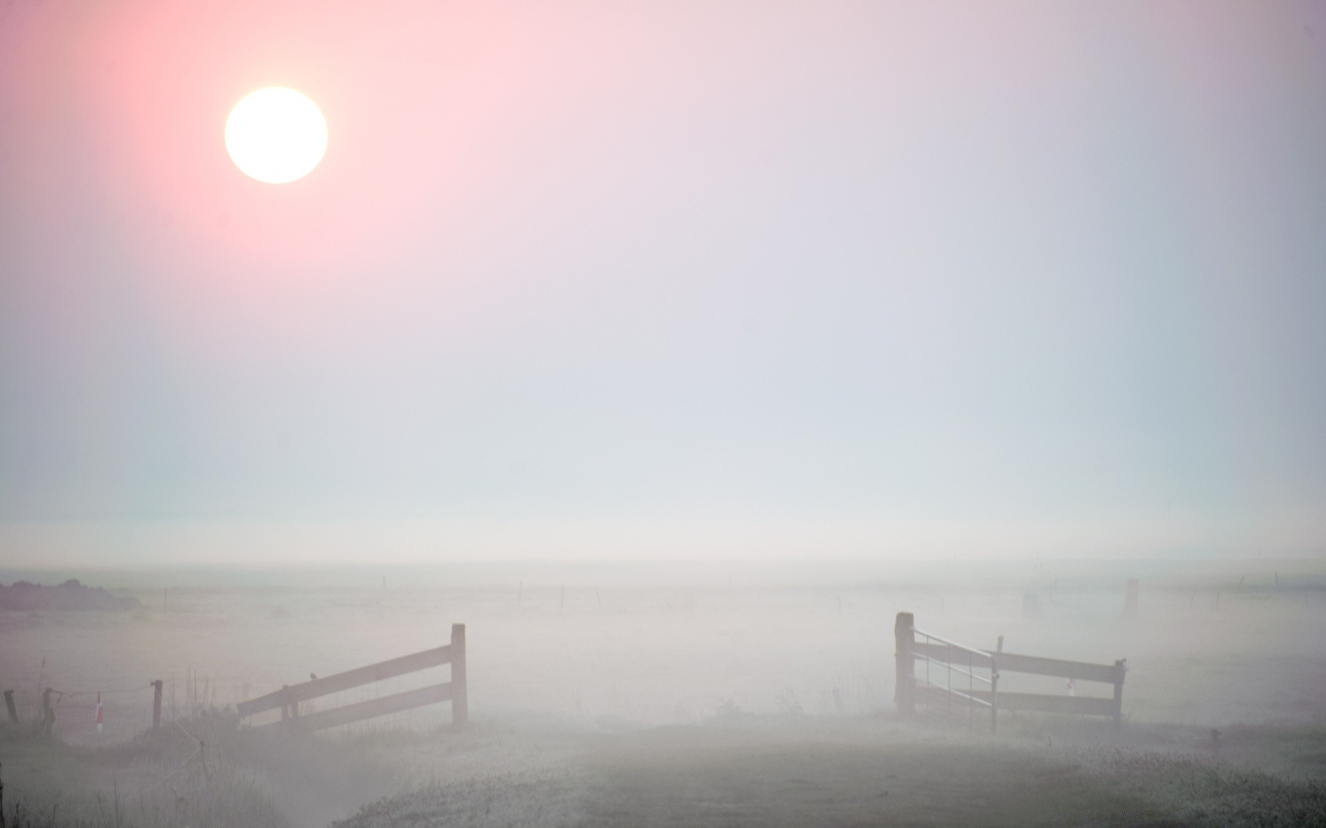 europa paisaje niebla invierno amanecer tiempo luz puesta de sol niebla cielo agua mar playa lago naturaleza océano noche sol tormenta crepúsculo mar