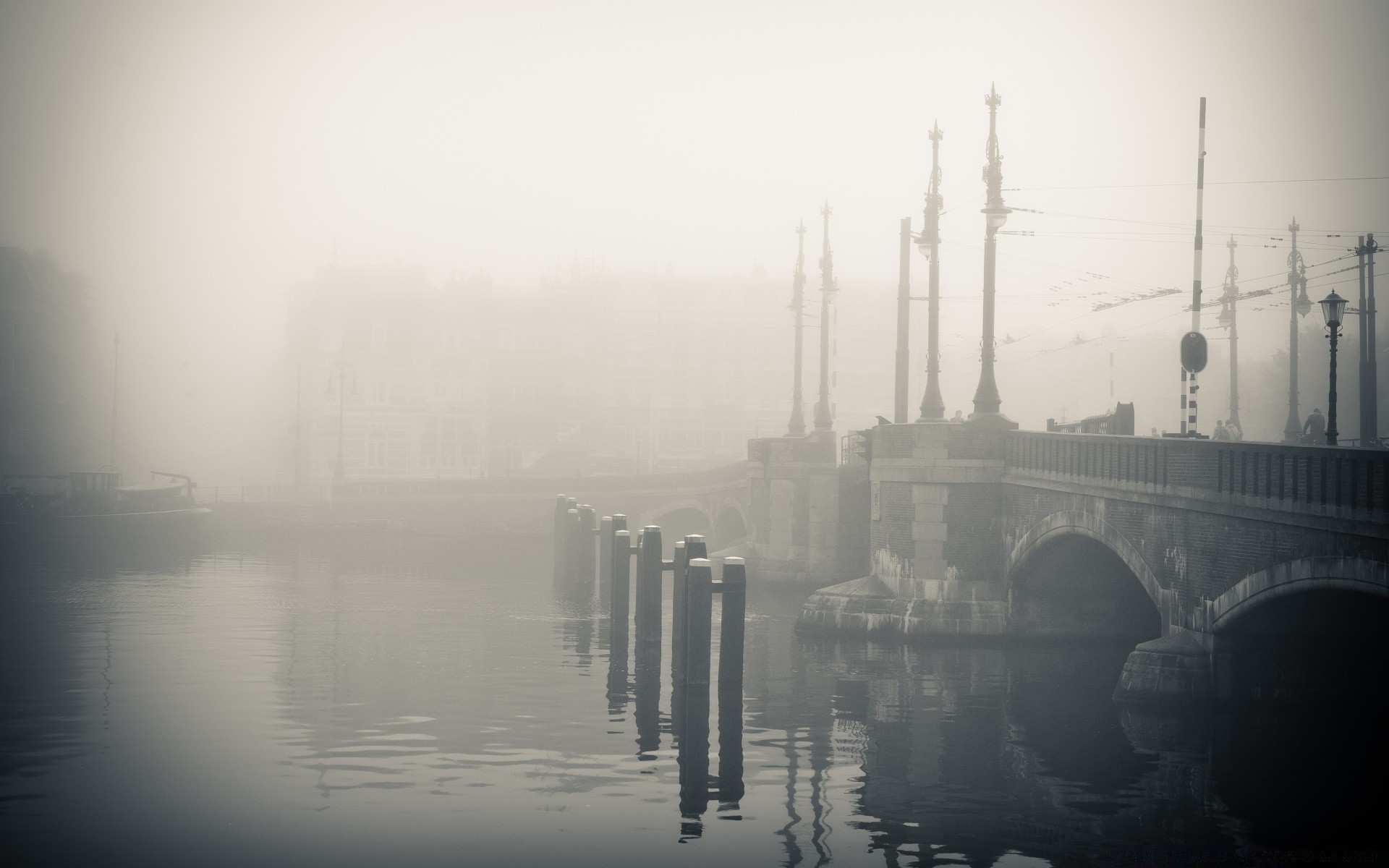 europe eau brouillard bateau rivière aube voiture jetée système de transport réflexion brouillard navire mer ville fumée port pont