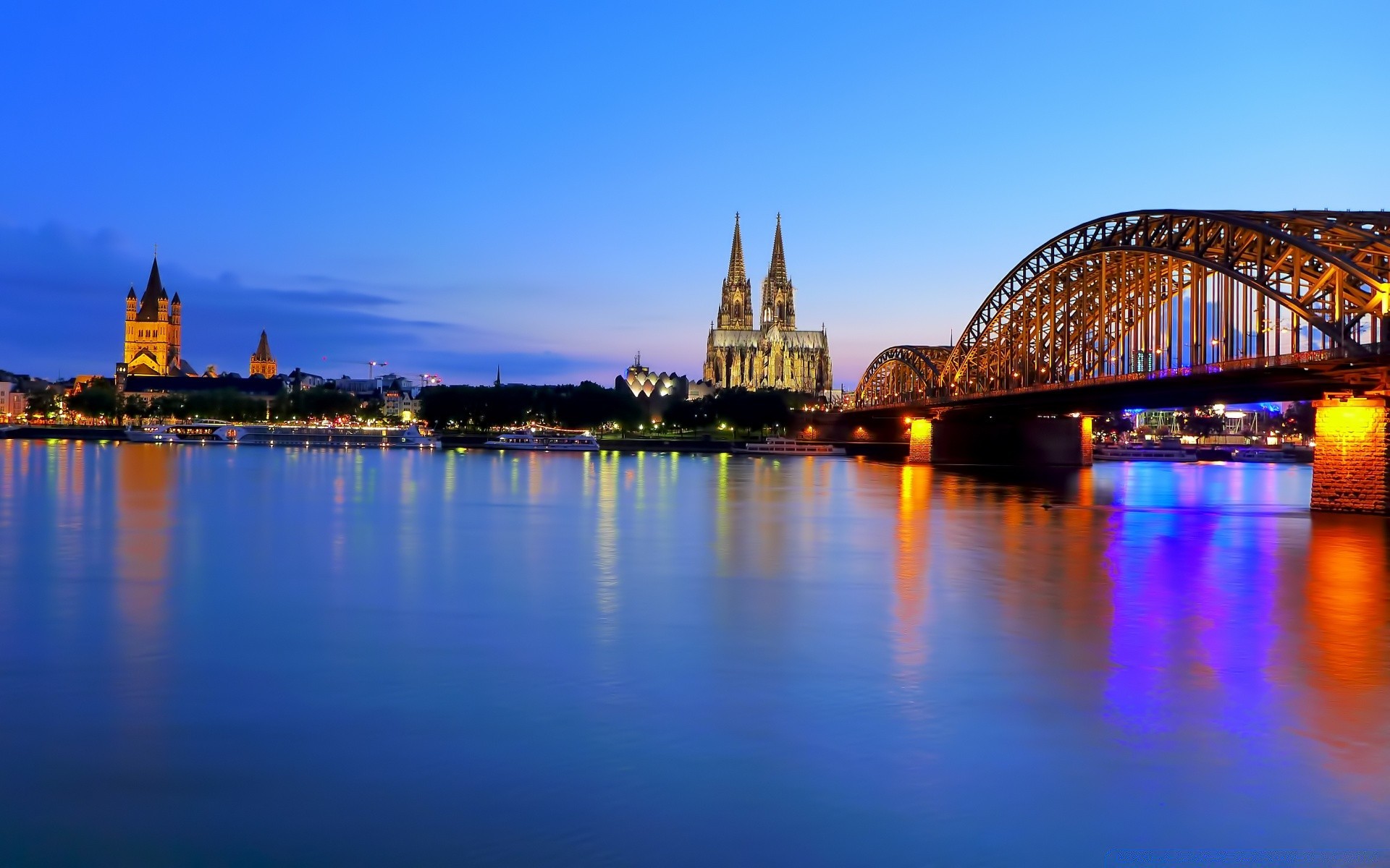 europa arquitetura rio água ponte crepúsculo viajar à noite cidade pôr do sol reflexão ao ar livre casa iluminado céu amanhecer