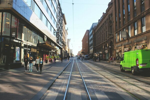 Carriles de tren en el centro de la ciudad