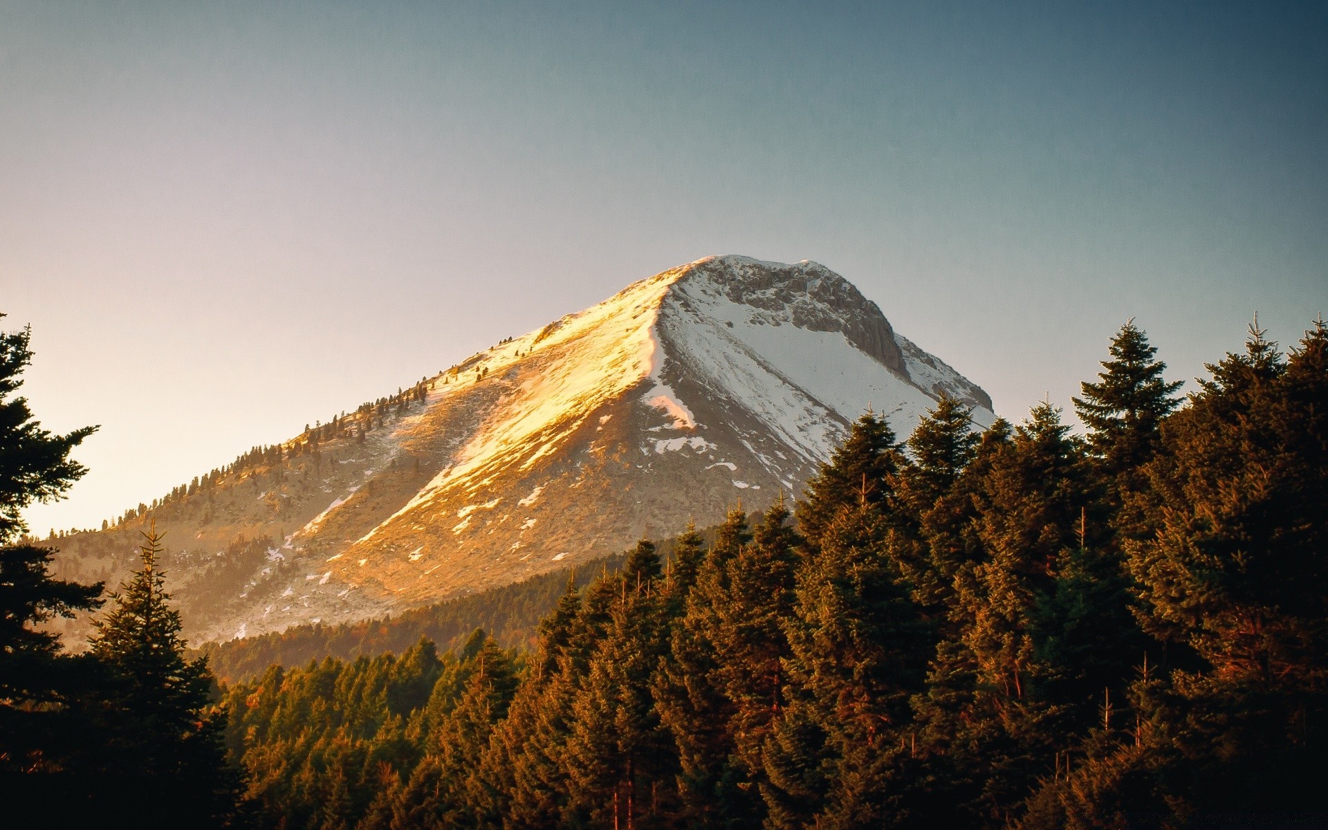 europe neige montagnes hiver paysage ciel voyage bois nature pic de montagne scénique froid bois à l extérieur coucher de soleil haute