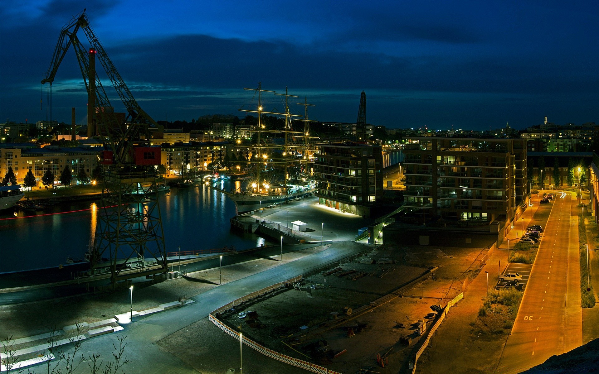 europa água viagens cidade mar pôr do sol porto reflexão noite crepúsculo arquitetura ponte casa céu cais rio cidade sistema de transporte urbano mar