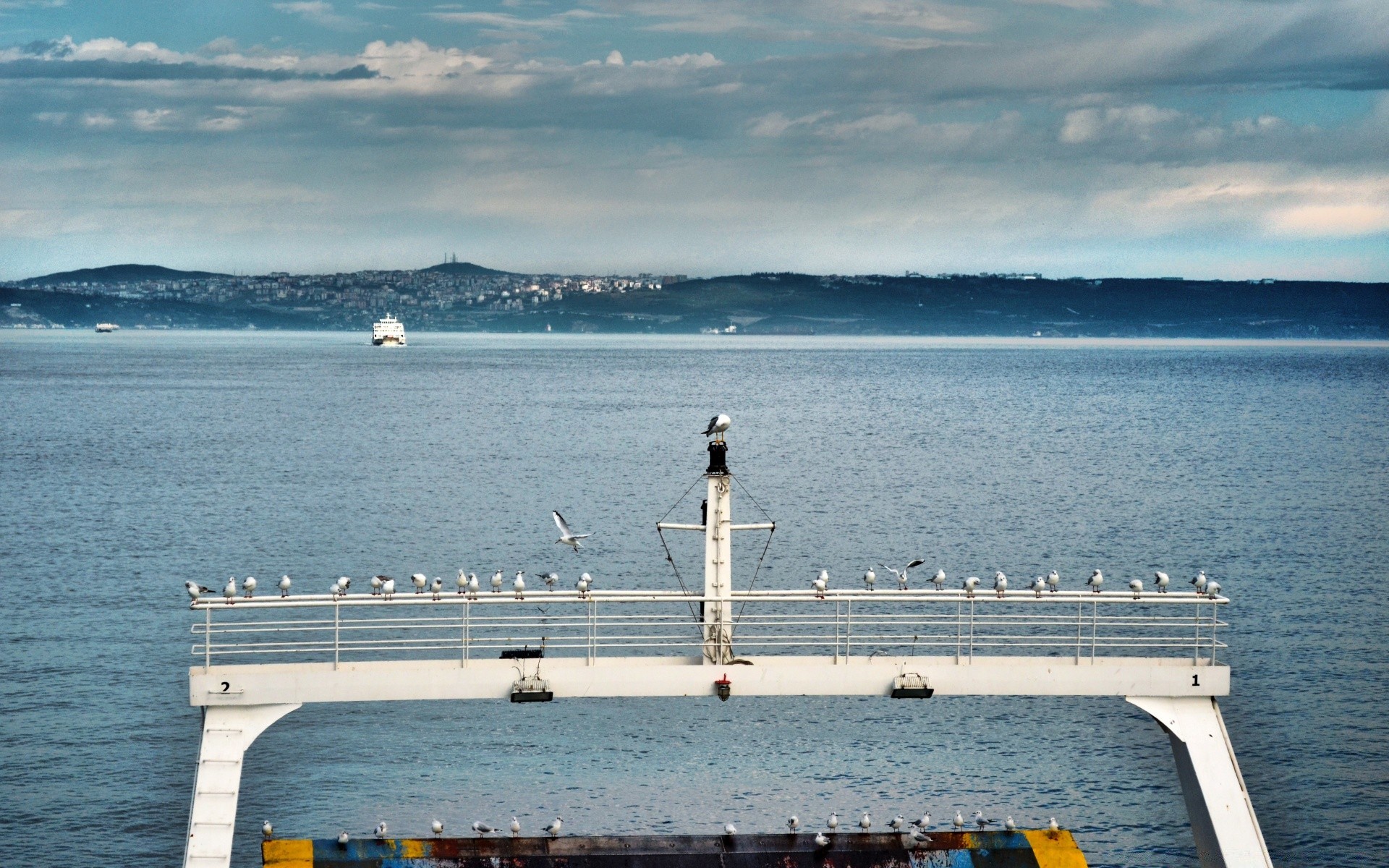 europa agua mar mares viajes océano embarcación barco sistema de transporte muelle playa barco al aire libre paisaje turismo cielo puerto bahía luz del día coche