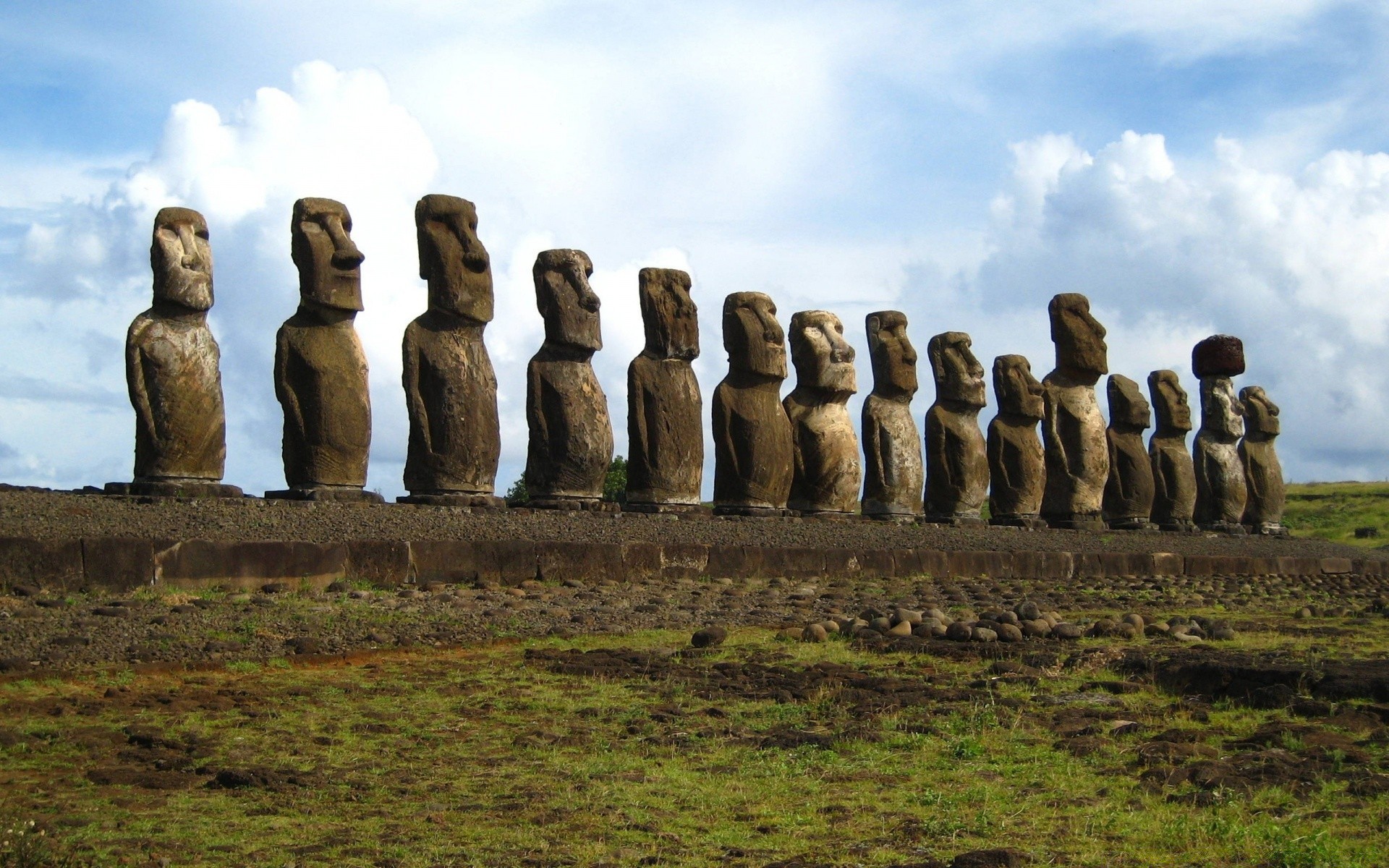 islas escultura viajes religión antigua luz del día estatua cielo templo al aire libre piedra dios turismo mamífero