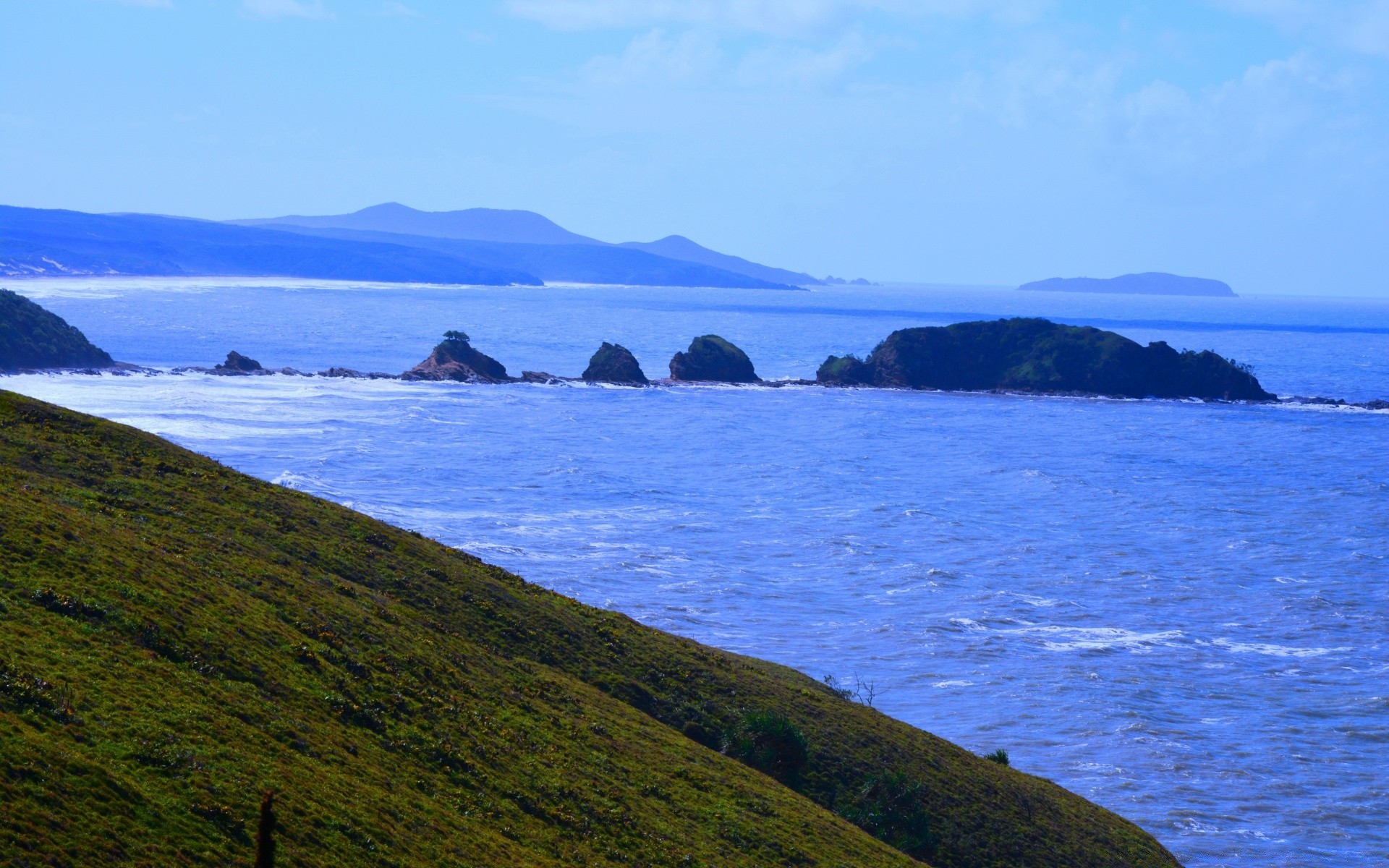 澳大利亚和大洋洲 水域 海洋 景观 海 旅游 海滩 海洋 天空 岩石 自然 山 户外 日光 风景 岛屿 景观