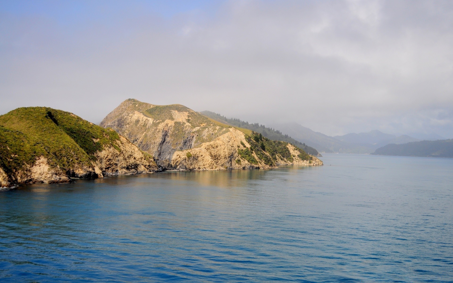 澳大利亚和大洋洲 水域 旅游 自然 景观 山 天空 海洋 海 户外 岛屿 夏季 海滩 岩石