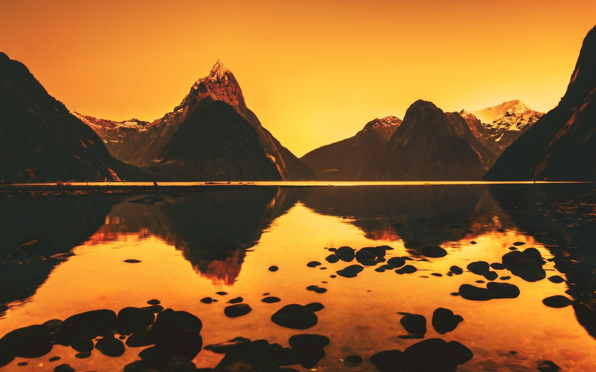 australie et océanie coucher de soleil montagnes aube paysage voyage soir ciel crépuscule rétro-éclairé désert rock eau à l extérieur soleil scénique lumière