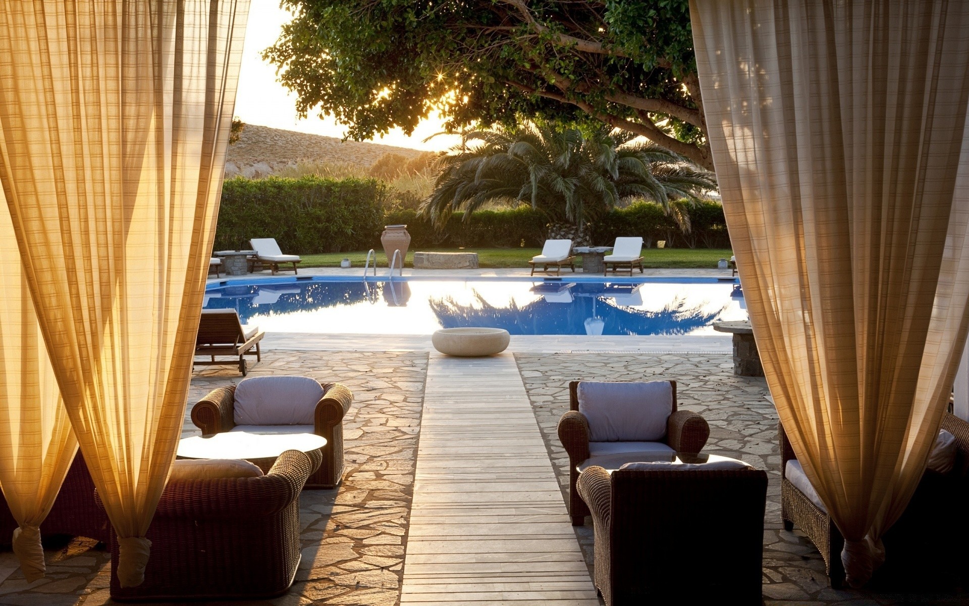 andere städte stuhl hotel luxus ort drinnen möbel zimmer vorhang holz tabelle fenster architektur terrasse haus sofa lampe licht